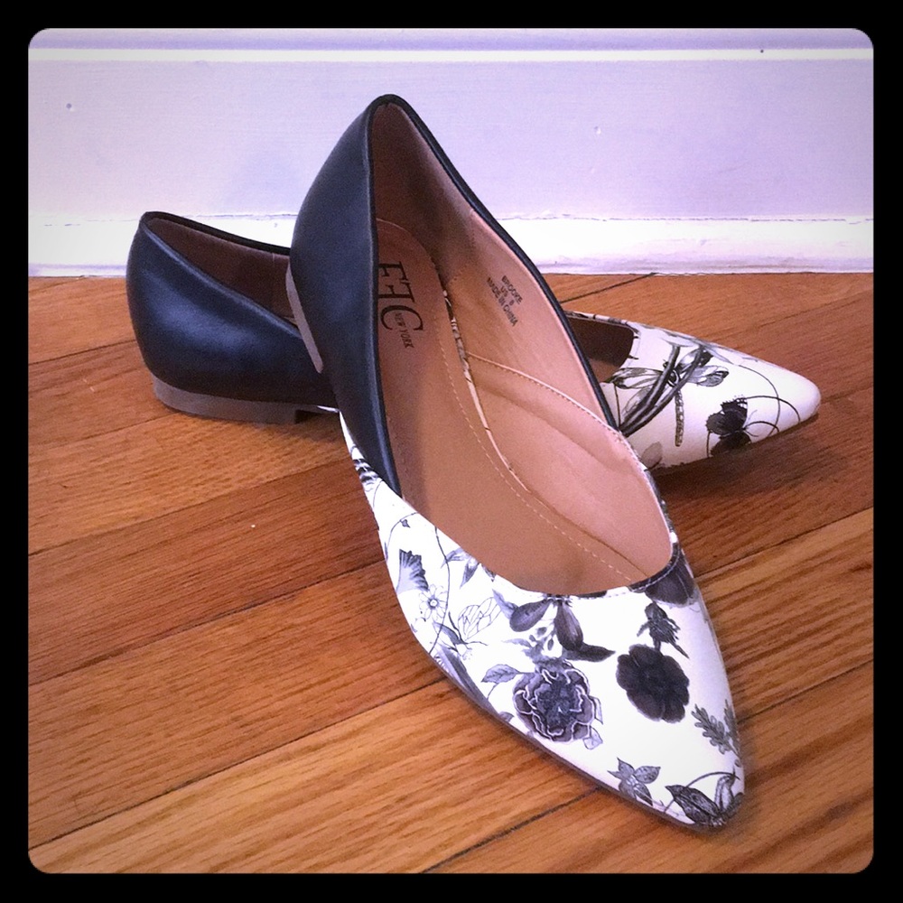 Floral Printed Black and White Ballet Flats